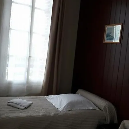 Szálloda Lm *